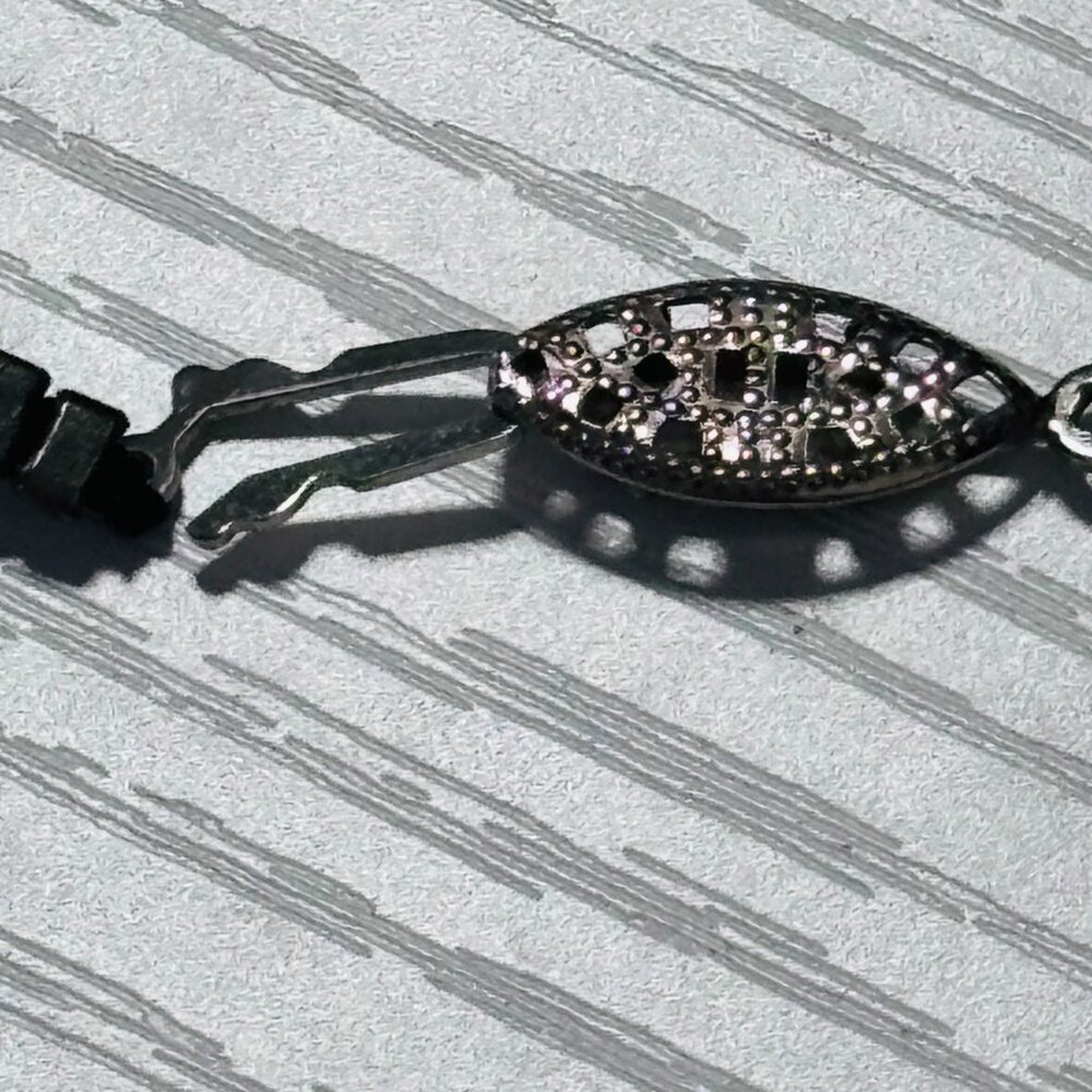 Black Peacock Pearl Beaded Necklace 18” Iridescent Classic - Picture 4 of 14